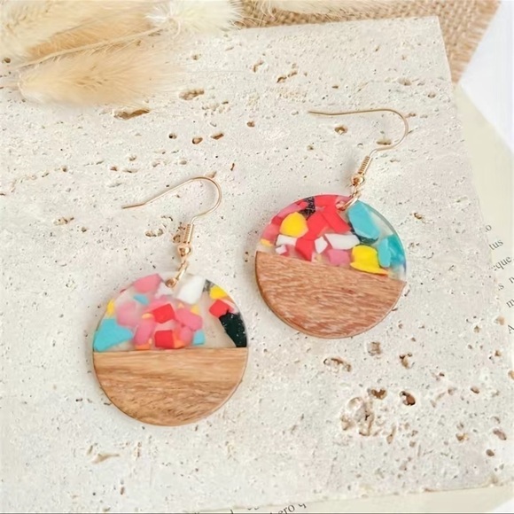 Bohemian Vintage Dangling Earrings Colorful Acrylic and Wood - Picture 1 of 6